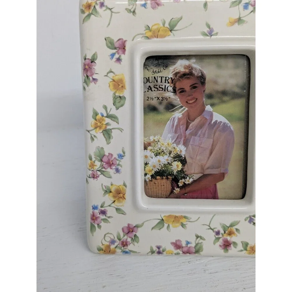 Vintage Floral White Ceramic Photo Picture Frame Country Roses Flowers Dainty